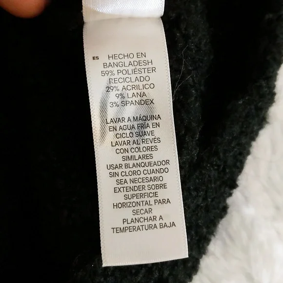 Joe Fresh| NWT Black Crew Neck Sweater Some Recycled Materials - Picture 12 of 13